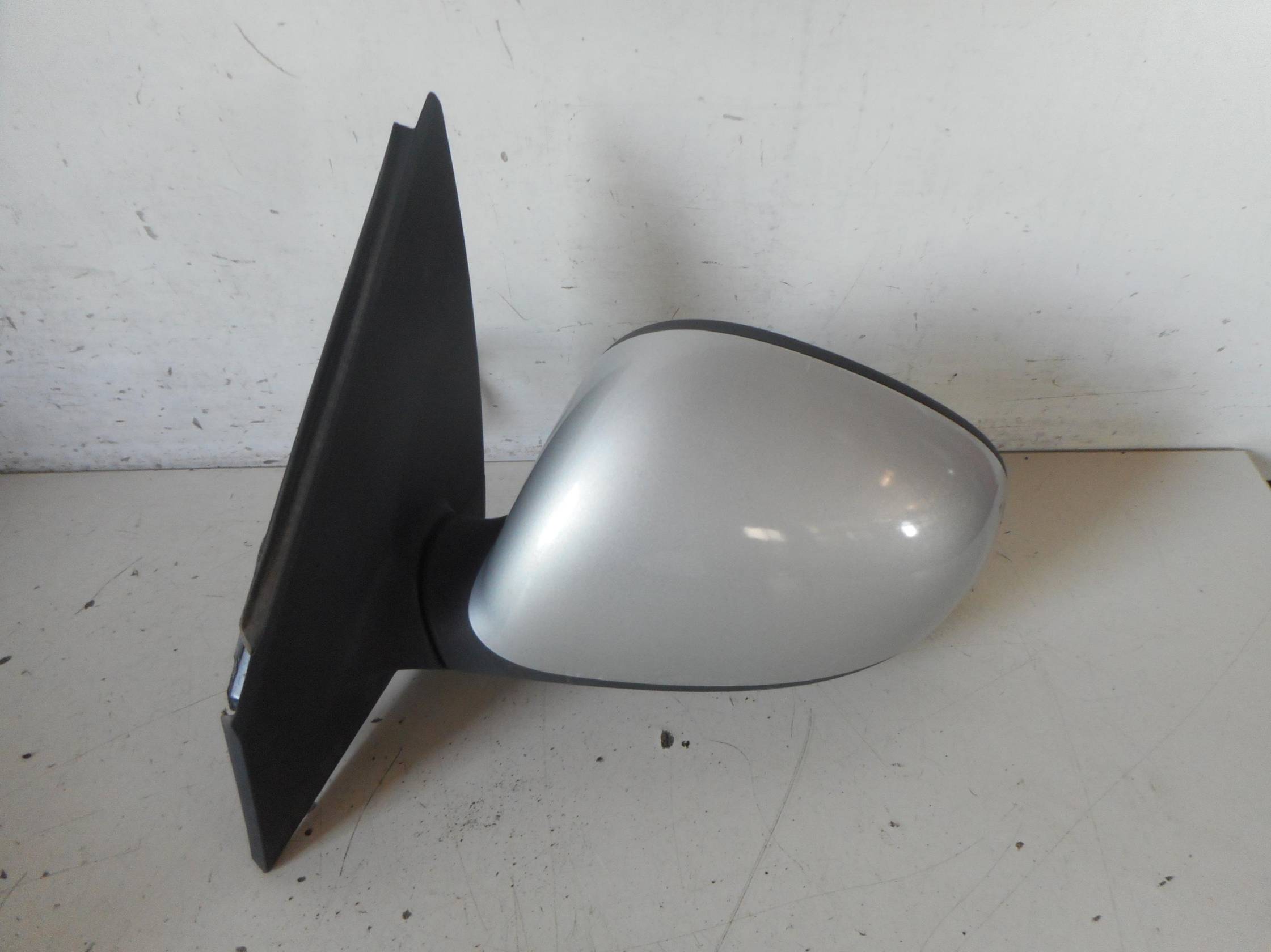 Retrovisore est. regolaz. elettr. dx.